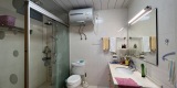 8bd354a8-0e82-4010-b7fc-196c7cdba275.jpg