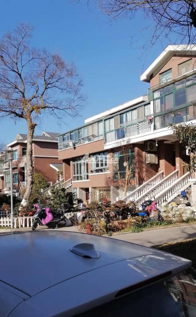 学区房,满五年
