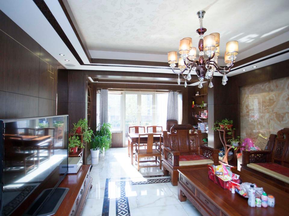 万濠华府